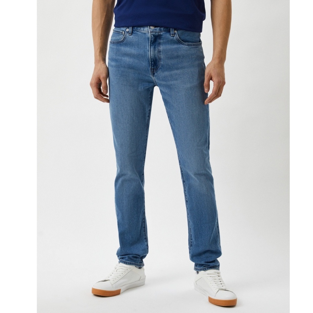 UNIQLO MEDIUM BLUE SLIM JEANS - 32